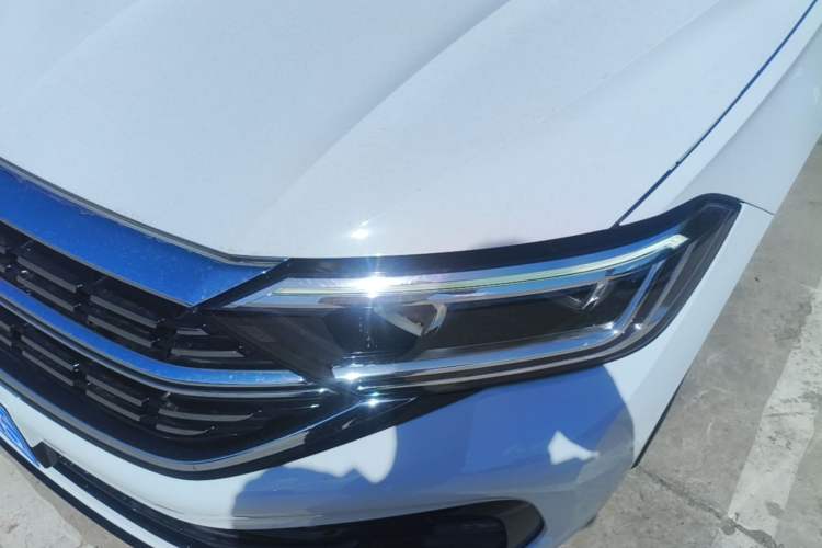 Used Volkswagen Sagitar 2023 300TSI DSG Excellence Edition Left Front Headlight