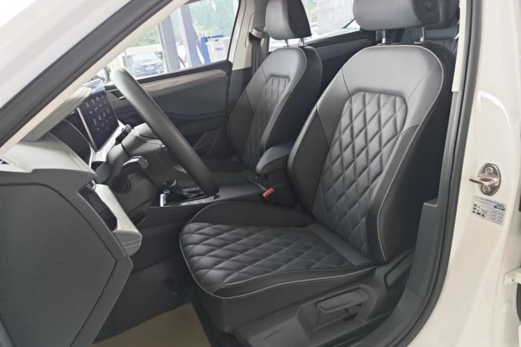 Used Volkswagen Sagitar 2023 300TSI DSG Excellence Edition Left Front Seat