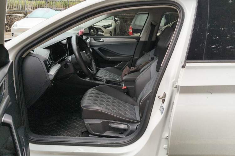 Used Volkswagen Sagitar 2023 300TSI DSG Excellence Edition Left Front Seat