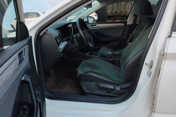 Used Volkswagen Sagitar 2023 300TSI DSG Excellence Edition Left Front Seat