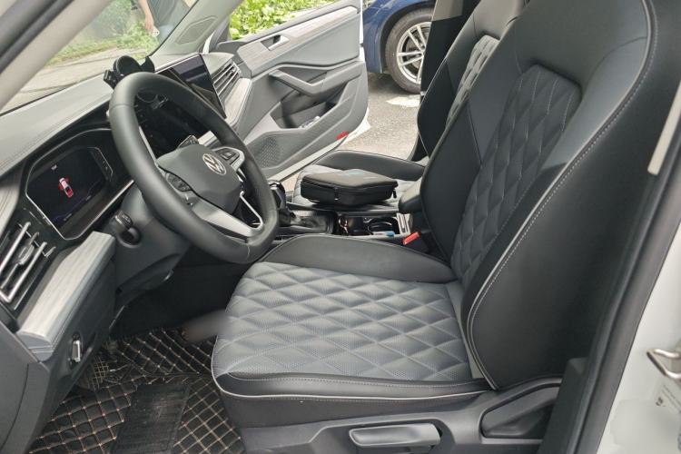 Used Volkswagen Sagitar 2023 280TSI DSG Excellence Plus Edition Left Front Seat