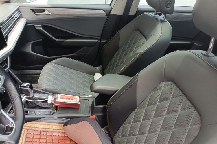 Used Volkswagen Sagitar 2023 300TSI DSG Excellence Edition Left Front Seat