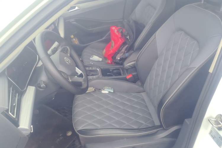 Used Volkswagen Sagitar 2023 300TSI DSG Excellence Edition Left Front Seat