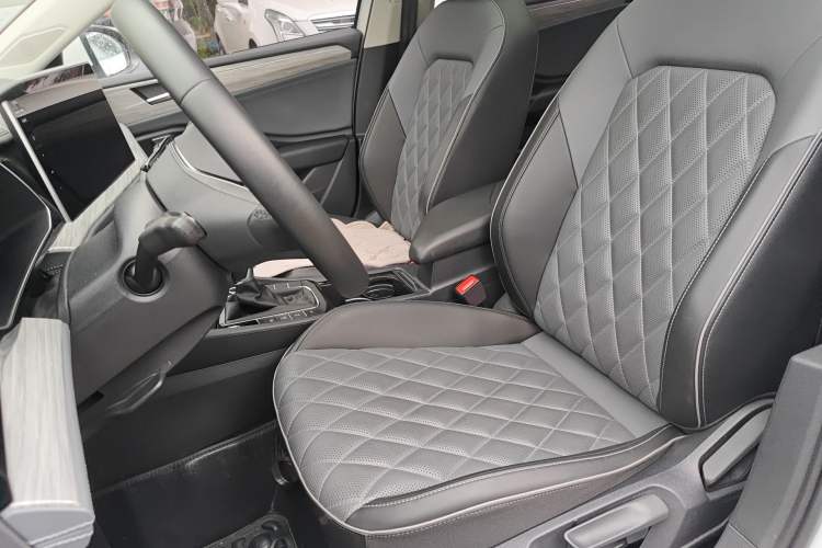 Used Volkswagen Sagitar 2023 280TSI DSG Excellence Plus Edition Left Front Seat