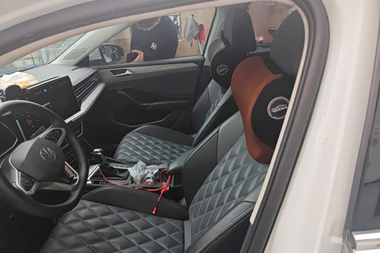 Used Volkswagen Sagitar 2023 280TSI DSG Excellence Plus Edition Left Front Seat