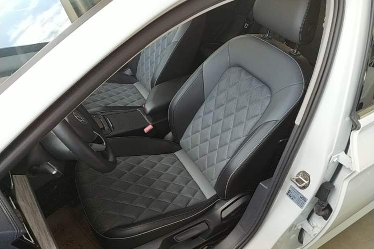 Used Volkswagen Sagitar 2023 280TSI DSG Beyond Lite Edition Left Front Seat