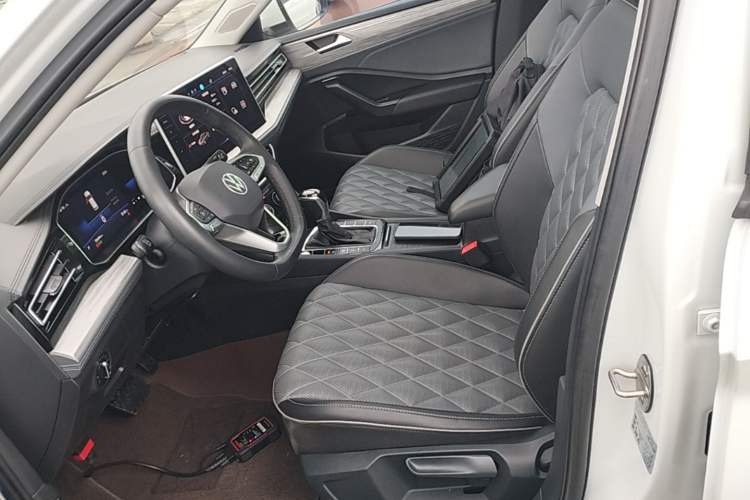 Used Volkswagen Sagitar 2023 280TSI DSG Beyond Lite Edition Left Front Seat