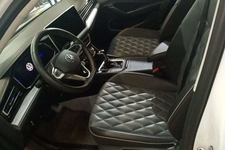 Used Volkswagen Sagitar 2023 300TSI DSG Excellence Edition Left Front Seat