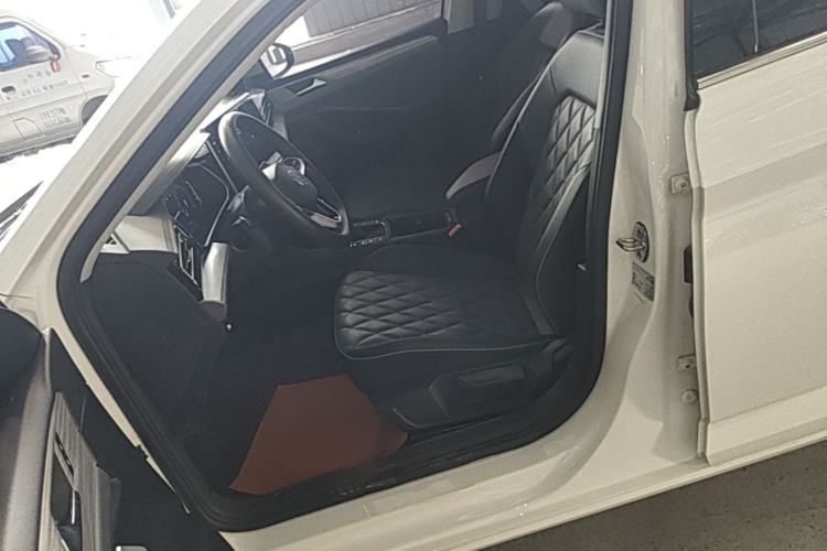 Used Volkswagen Sagitar 2023 300TSI DSG Excellence Edition Left Front Seat