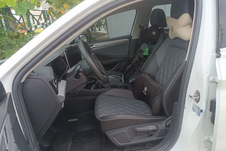 Used Volkswagen Sagitar 2023 300TSI DSG Excellence Edition Left Front Seat