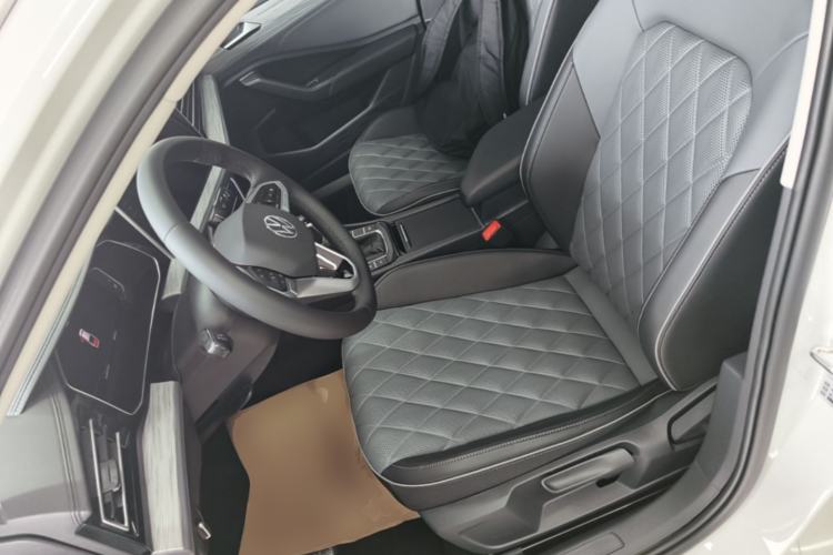 Used Volkswagen Sagitar 2023 280TSI DSG Excellence Edition Left Front Seat