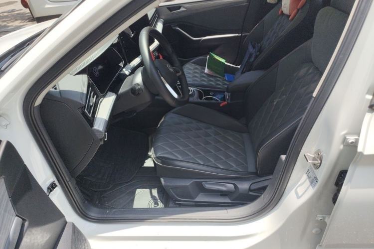 Used Volkswagen Sagitar 2023 300TSI DSG Excellence Edition Left Front Seat