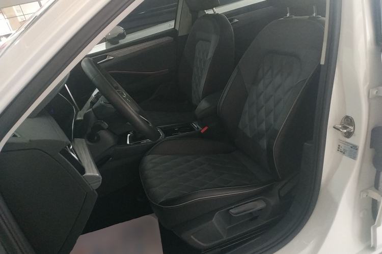 Used Volkswagen Sagitar 2023 200TSI DSG Excellence Edition Left Front Seat