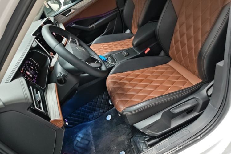Used Volkswagen Sagitar 2023 280TSI DSG Excellence Edition Left Front Seat