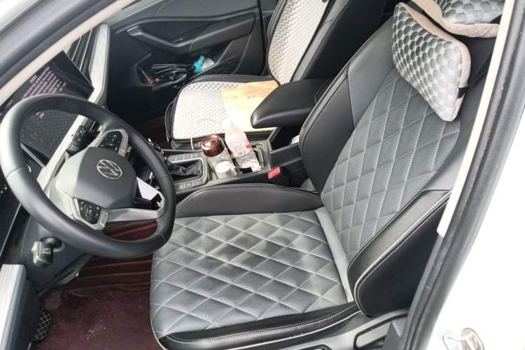 Used Volkswagen Sagitar 2023 300TSI DSG Excellence Edition Left Front Seat