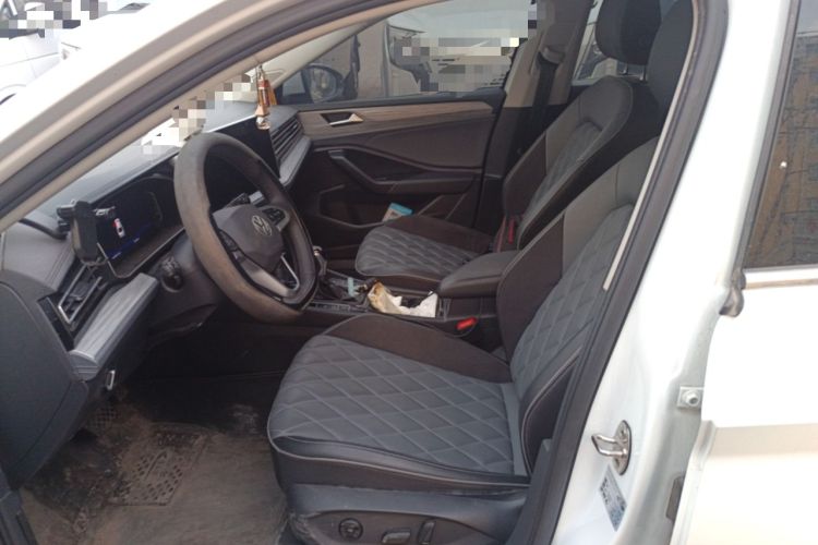 Used Volkswagen Sagitar 2023 300TSI DSG Excellence Edition Left Front Seat