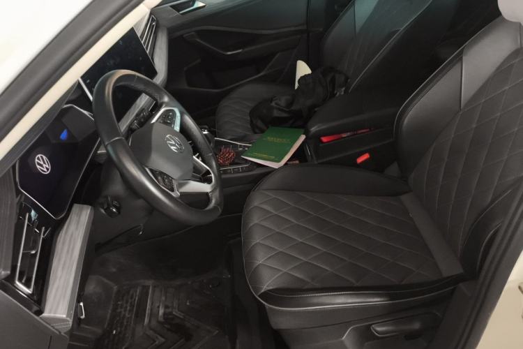 Used Volkswagen Sagitar 2023 300TSI DSG Excellence Edition Left Front Seat