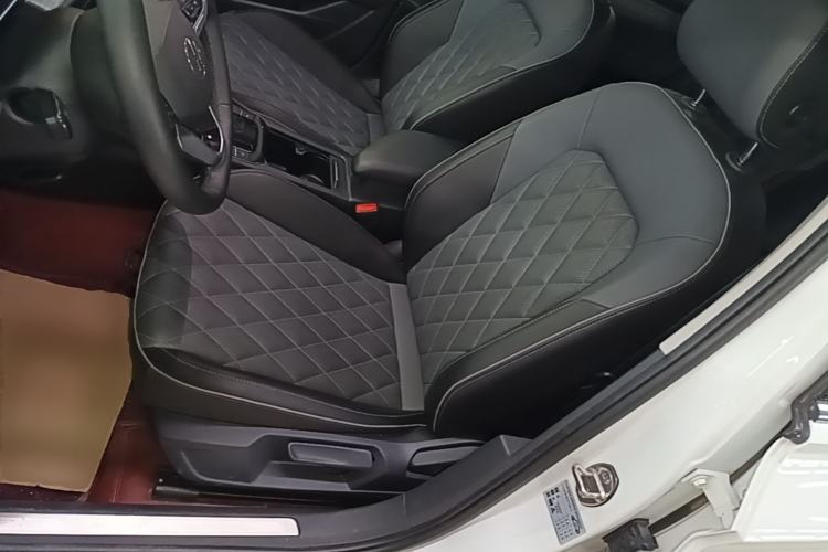 Used Volkswagen Sagitar 2023 300TSI DSG Excellence Edition Left Front Seat