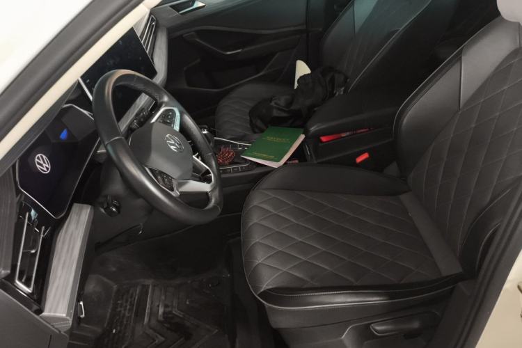 Used Volkswagen Sagitar 2023 300TSI DSG Excellence Edition Left Front Seat