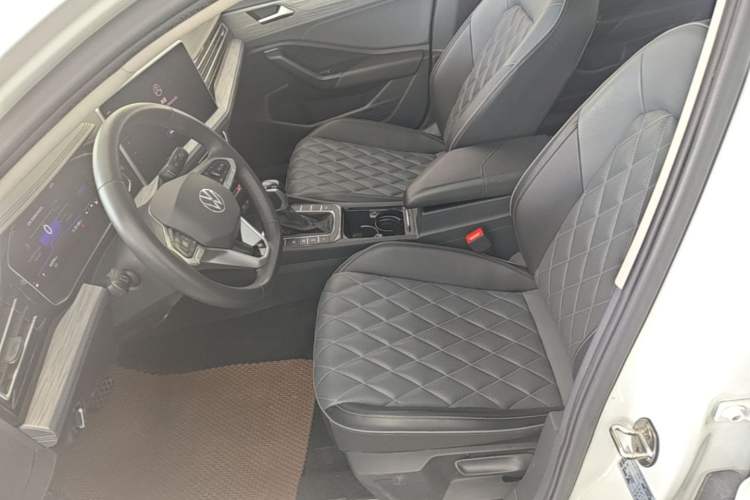 Used Volkswagen Sagitar 2023 200TSI DSG Excellence Edition Left Front Seat