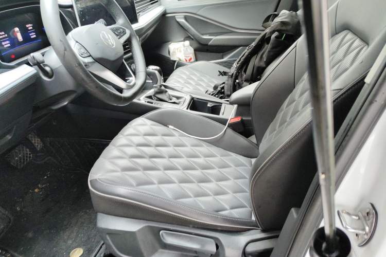 Used Volkswagen Sagitar 2023 300TSI DSG Excellence Edition Left Front Seat