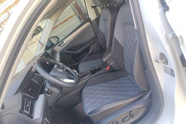 Used Volkswagen Sagitar 2023 300TSI DSG Excellence Edition Left Front Seat