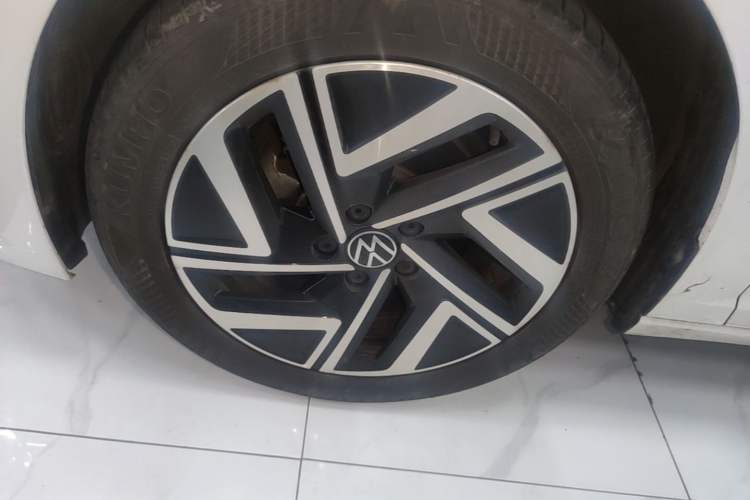 Used Volkswagen Sagitar 2023 300TSI DSG Excellence Edition Left Front Wheel Hub