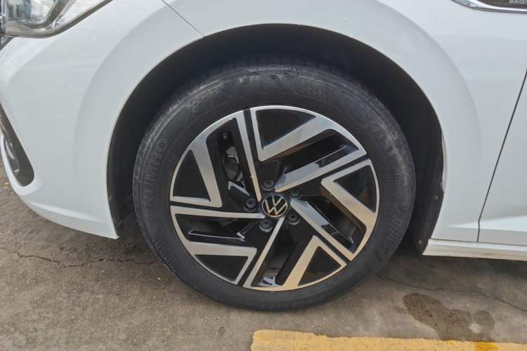 Used Volkswagen Sagitar 2023 280TSI DSG Beyond Lite Edition Left Front Wheel Hub
