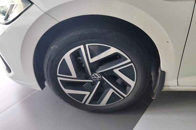 Used Volkswagen Sagitar 2023 280TSI DSG Beyond Lite Edition Left Front Wheel Hub
