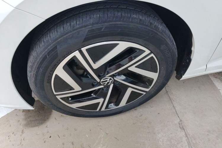 Used Volkswagen Sagitar 2023 280TSI DSG Beyond Lite Edition Left Front Wheel Hub