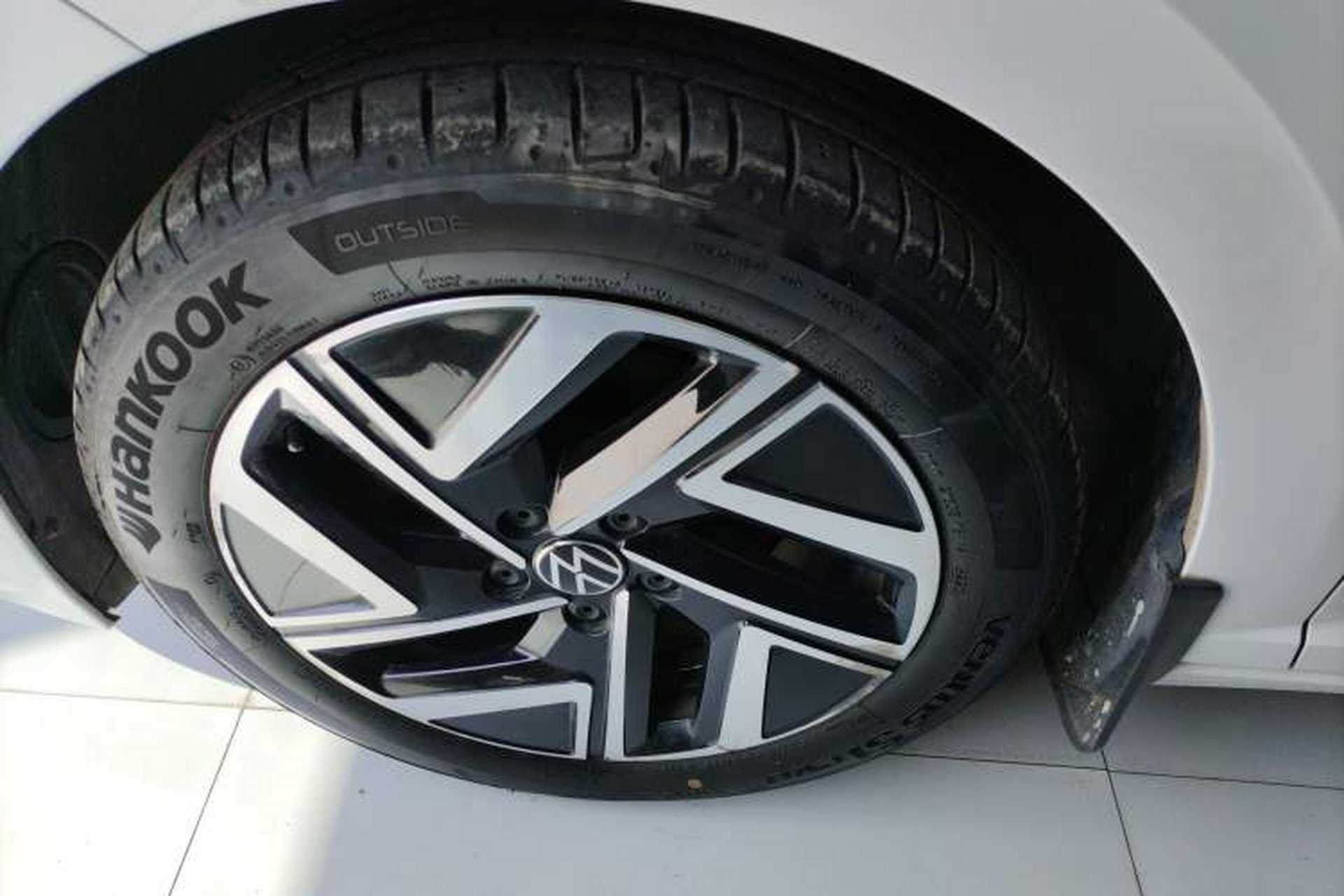 Used Volkswagen Sagitar 2023 280TSI DSG Beyond Lite Edition Left Front Wheel Hub