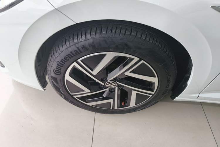 Used Volkswagen Sagitar 2023 280TSI DSG Excellence Edition Left Front Wheel Hub