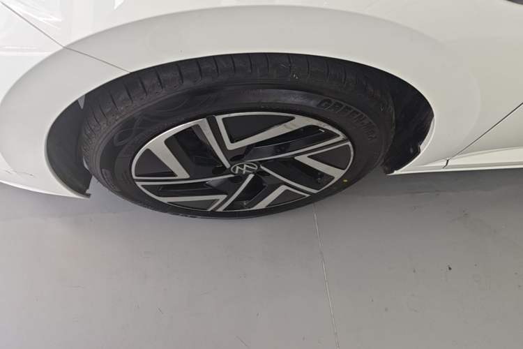 Used Volkswagen Sagitar 2023 200TSI DSG Excellence Edition Left Front Wheel Hub