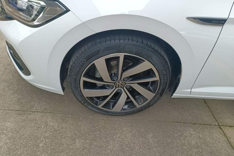 Used Volkswagen Sagitar 2023 300TSI DSG Excellence Edition Left Front Wheel Hub