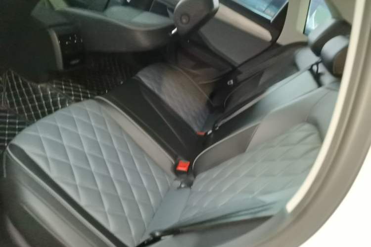 Used Volkswagen Sagitar 2023 300TSI DSG Excellence Edition Left Rear Seat