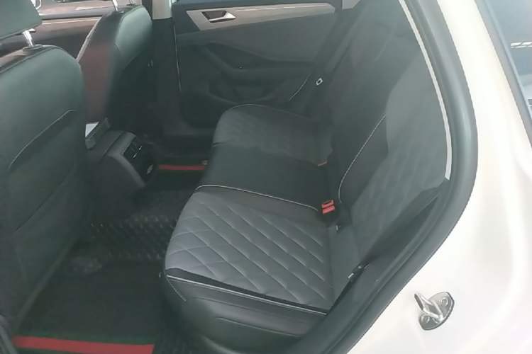Used Volkswagen Sagitar 2023 300TSI DSG Excellence Edition Left Rear Seat