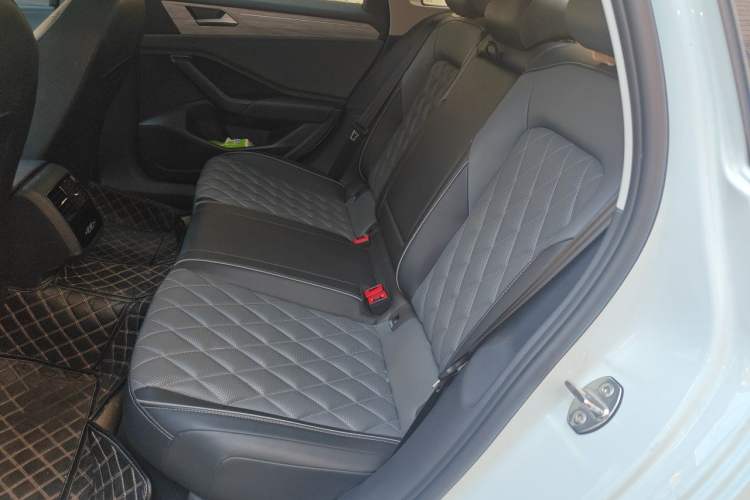 Used Volkswagen Sagitar 2023 300TSI DSG Excellence Edition Left Rear Seat