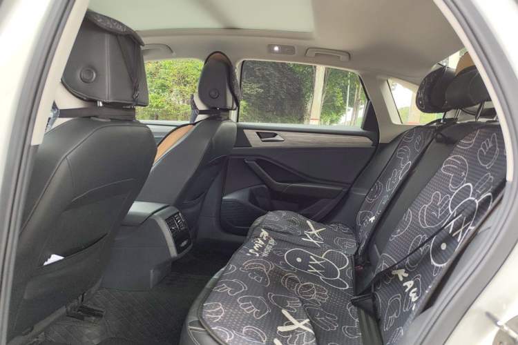 Used Volkswagen Sagitar 2023 300TSI DSG Excellence Edition Left Rear Seat
