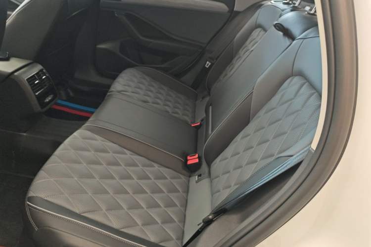 Used Volkswagen Sagitar 2023 300TSI DSG Excellence Edition Left Rear Seat