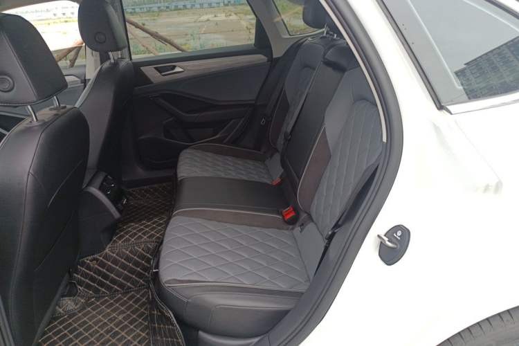 Used Volkswagen Sagitar 2023 300TSI DSG Excellence Edition Left Rear Seat