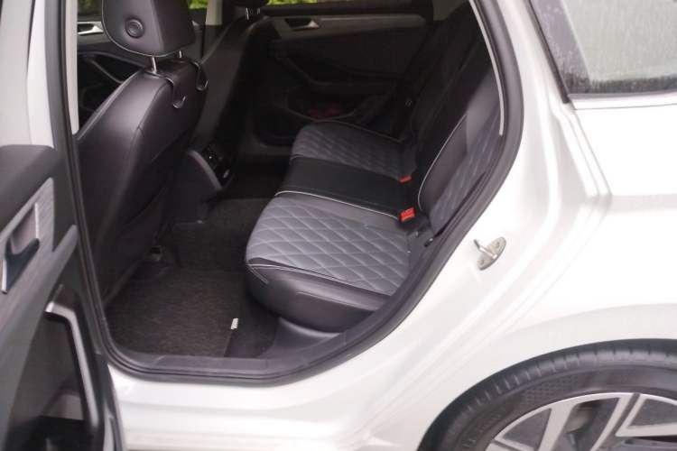 Used Volkswagen Sagitar 2023 300TSI DSG Excellence Edition Left Rear Seat