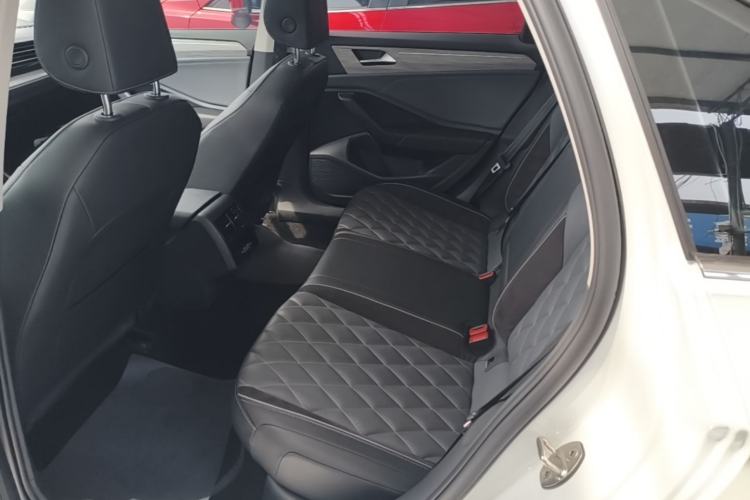 Used Volkswagen Sagitar 2023 300TSI DSG Excellence Edition Left Rear Seat