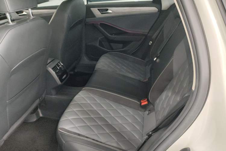 Used Volkswagen Sagitar 2023 300TSI DSG Excellence Edition Left Rear Seat