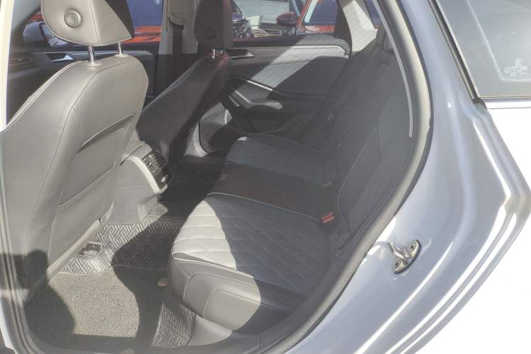 Used Volkswagen Sagitar 2023 280TSI DSG Excellence Plus Edition Left Rear Seat