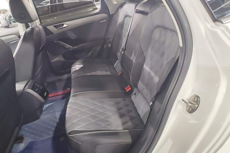 Used Volkswagen Sagitar 2023 280TSI DSG Excellence Edition Left Rear Seat