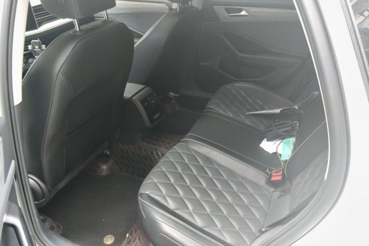 Used Volkswagen Sagitar 2023 300TSI DSG Excellence Edition Left Rear Seat