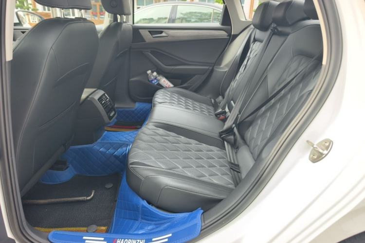 Used Volkswagen Sagitar 2023 Facelift 300TSI DSG Excellence Edition Left Rear Seat
