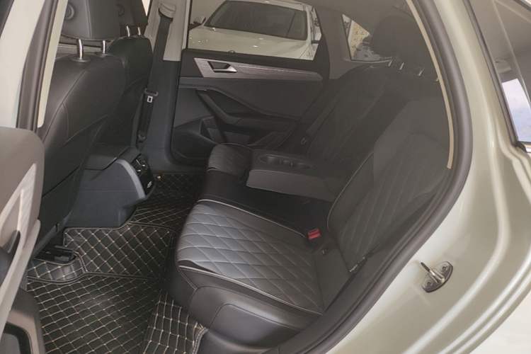 Used Volkswagen Sagitar 2023 300TSI DSG Excellence Edition Left Rear Seat