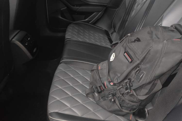 Used Volkswagen Sagitar 2023 300TSI DSG Excellence Edition Left Rear Seat