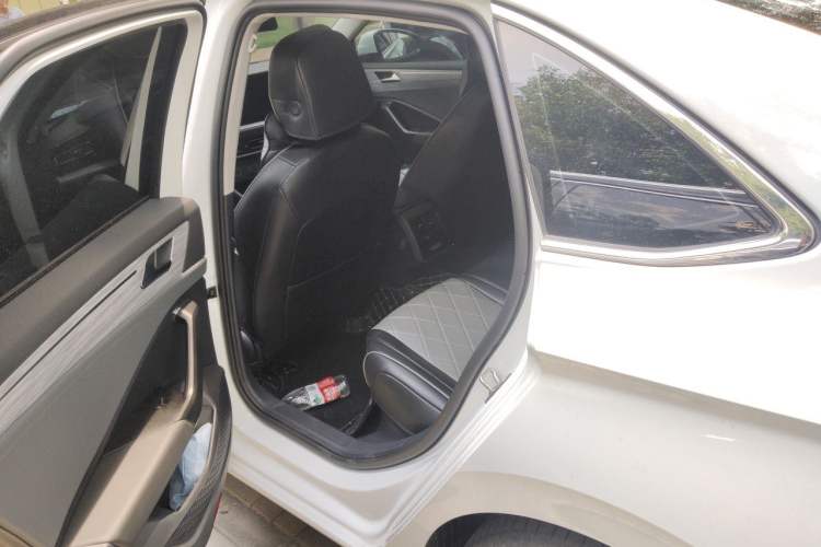 Used Volkswagen Sagitar 2023 300TSI DSG Excellence Edition Left Rear Seat